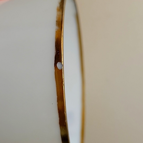 White Milk Glass, Decorative Scene - Picture 5 of 7